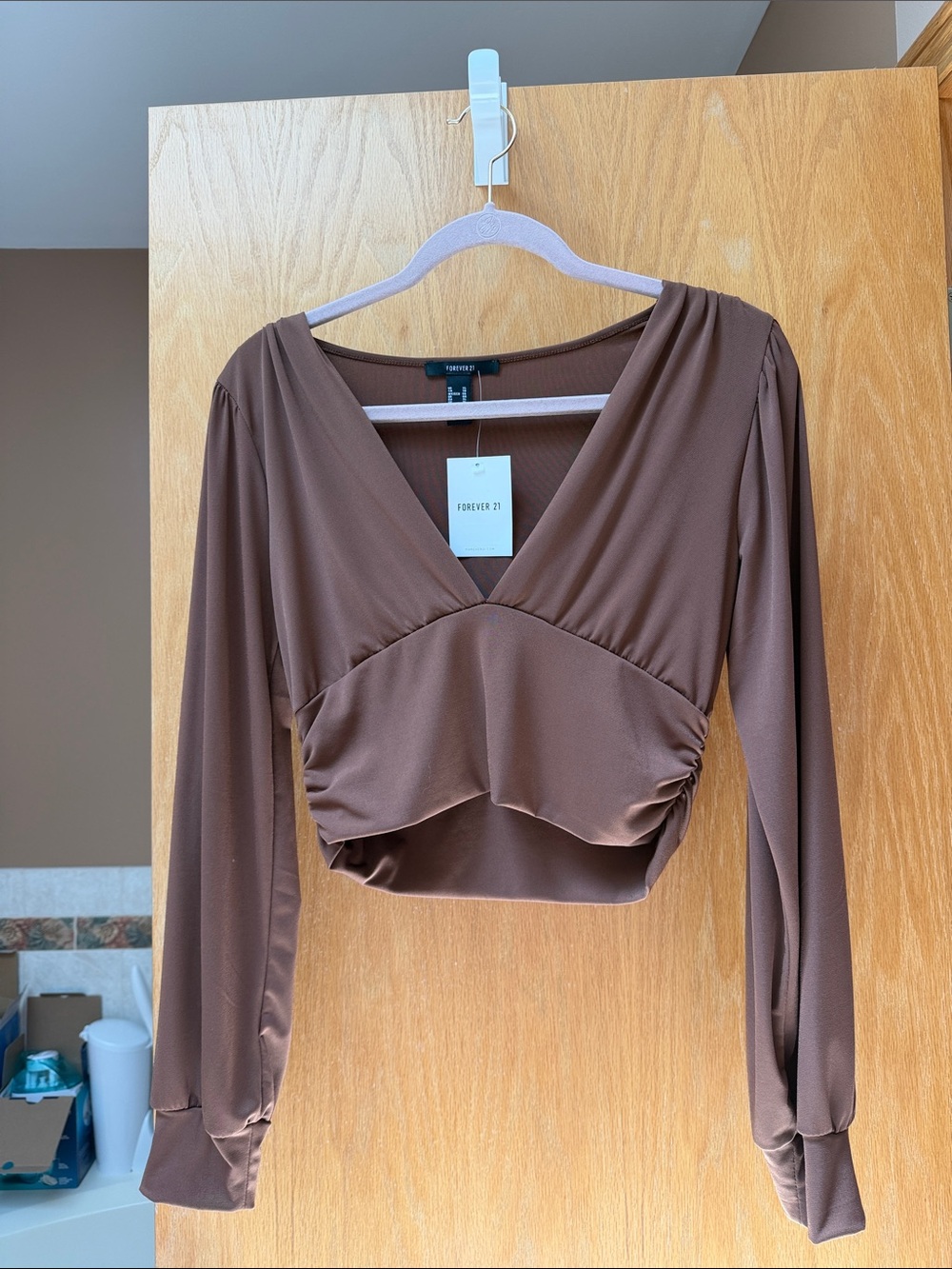 Forever 21 Brown Ruched V-Neck Cropped Long-Sleeve Top